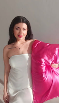 NEW: Glossed Satin Pillowcase Skin &amp; Hair care Mint